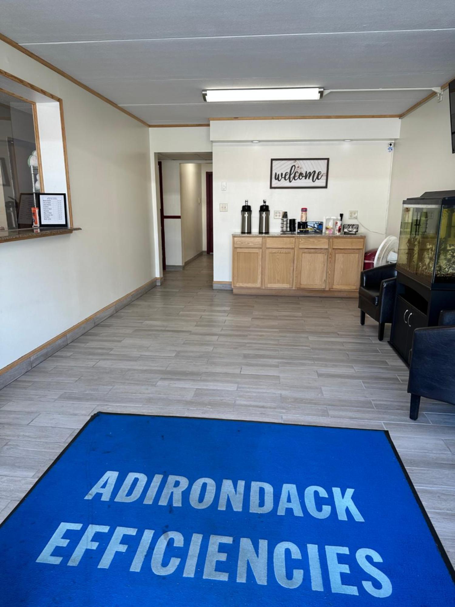 Adirondack Efficiencies Otel Watertown Dış mekan fotoğraf