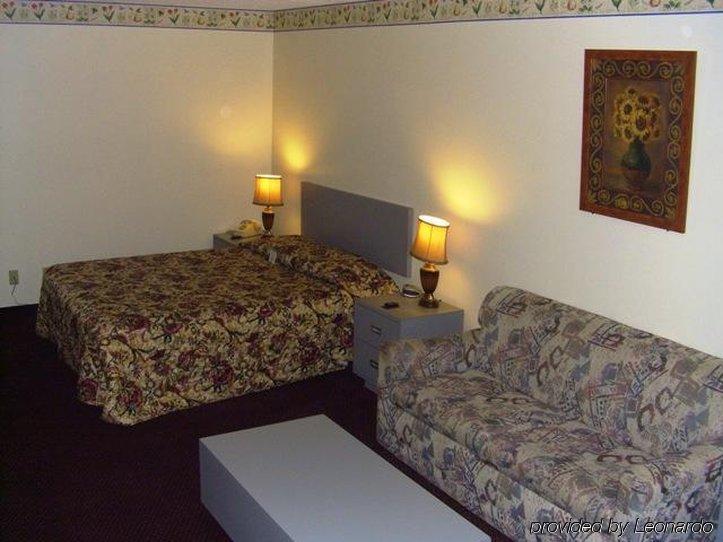 Adirondack Efficiencies Otel Watertown Oda fotoğraf