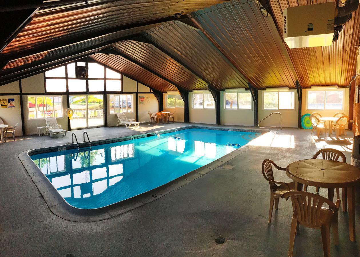Adirondack Efficiencies Otel Watertown Dış mekan fotoğraf
