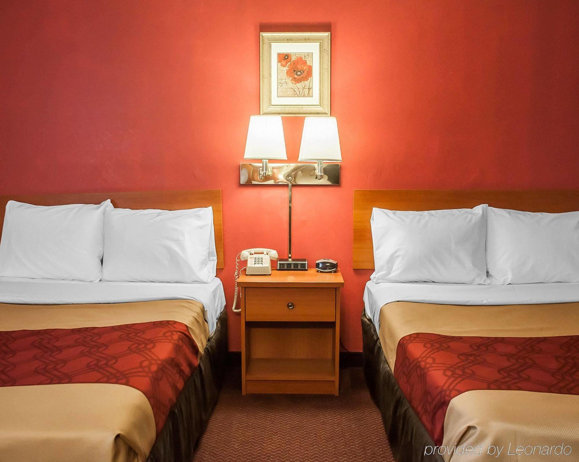 Adirondack Efficiencies Otel Watertown Dış mekan fotoğraf