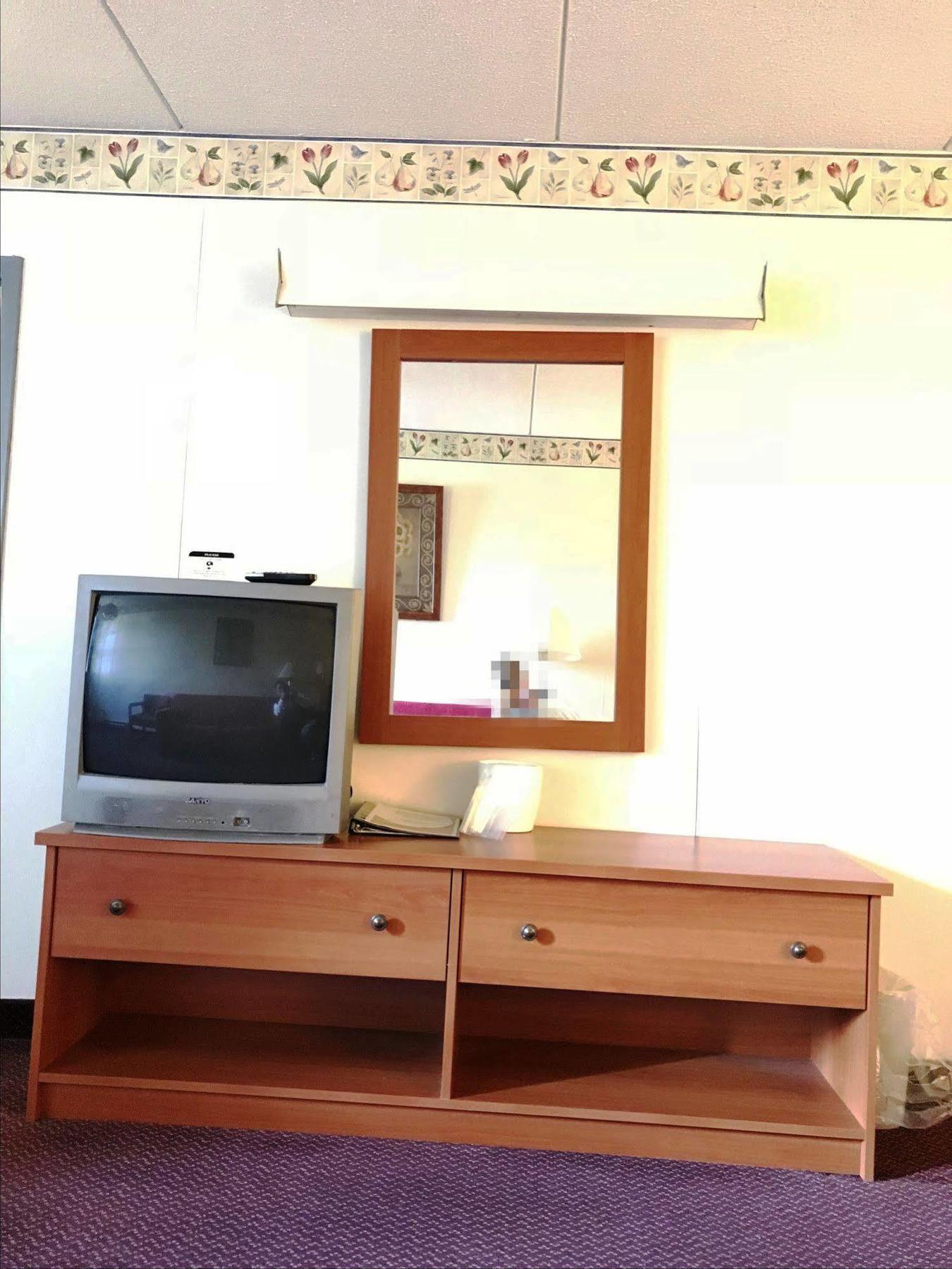 Adirondack Efficiencies Otel Watertown Dış mekan fotoğraf