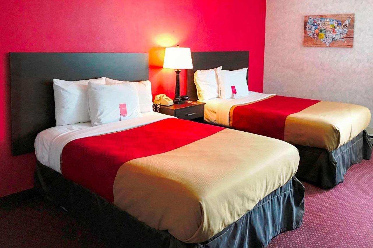 Adirondack Efficiencies Otel Watertown Dış mekan fotoğraf