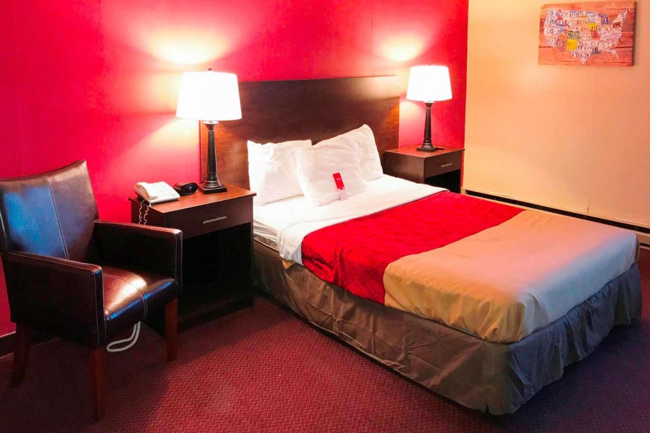Adirondack Efficiencies Otel Watertown Dış mekan fotoğraf