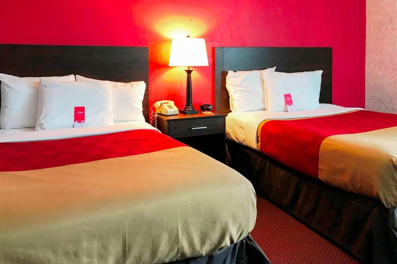Adirondack Efficiencies Otel Watertown Dış mekan fotoğraf